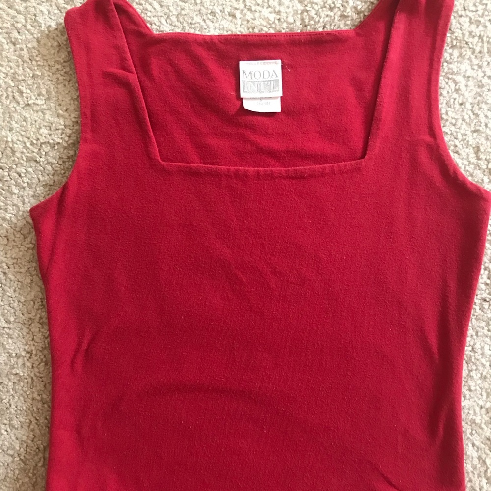 Moda International/Victorias Secret Crop Top